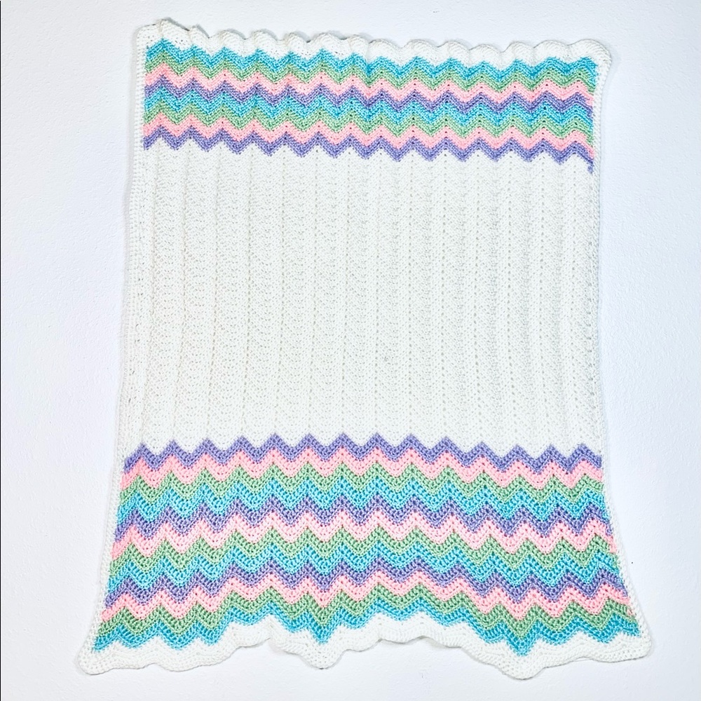 NEW Crochet Baby Blanket Afghan Throw White Purple Pink Blue Green Rainbow - Picture 2 of 10